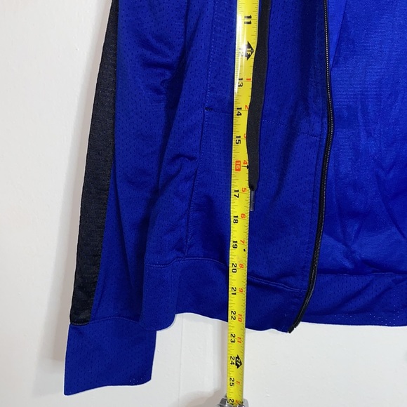 🍂Comfy Champion Blue Jacket! - Picture 5 of 6